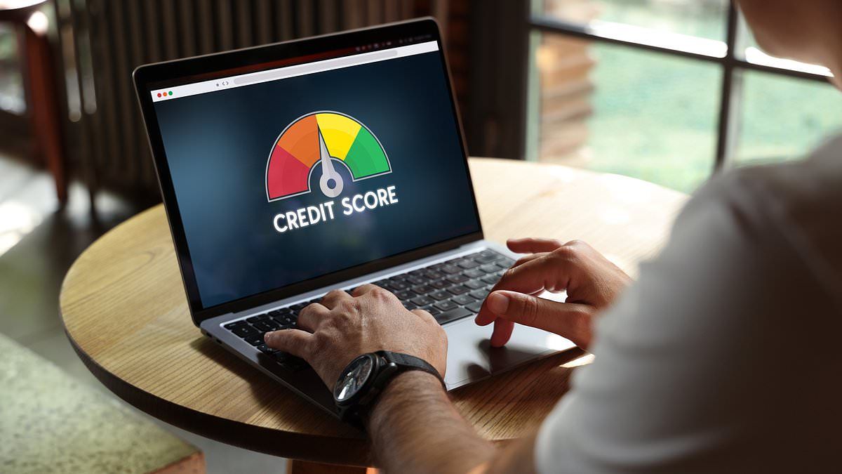 When do credit score update